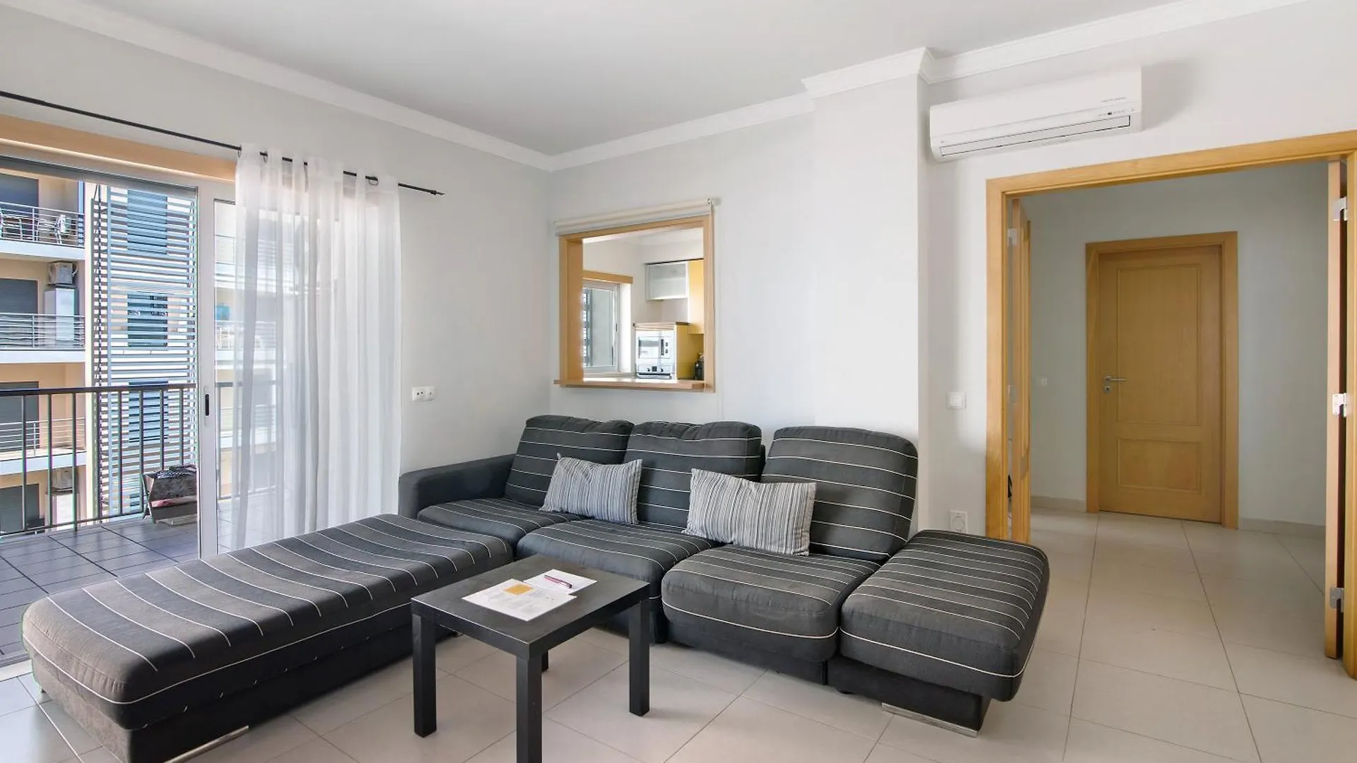 Apartamento Armacao De Pera